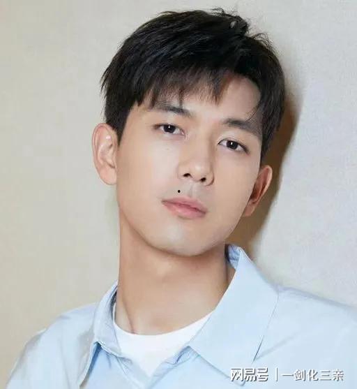 李大瓜吃货,探寻美食世界的独特旅程