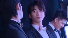 吃瓜相声组合叫什么,揭秘“吃瓜相声组合”的爆笑传奇