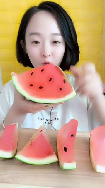 q q吃瓜,网络社交的趣味与争议