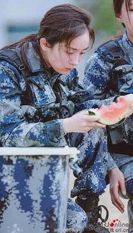 吃瓜系统变成男生,从女孩到男生的奇妙旅程